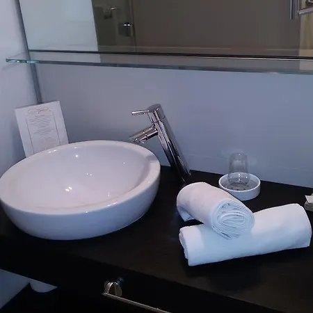 Relais Del Borgo & 4 Stelle Otel Staffolo