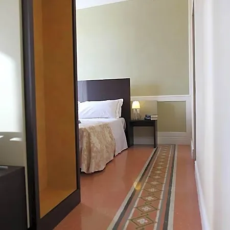 Otel Relais Del Borgo & 4 Stelle Staffolo