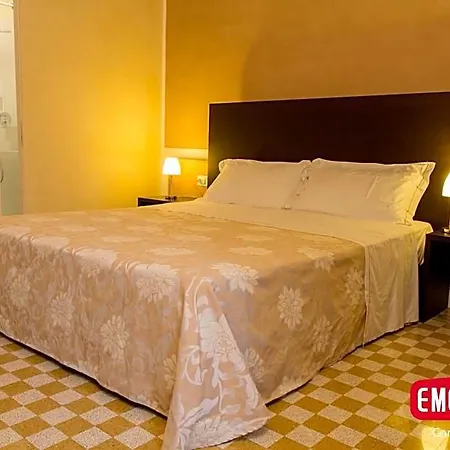 Relais Del Borgo & 4 Stelle Otel 4*