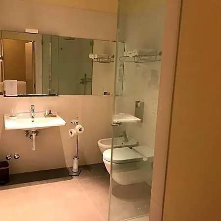 Relais Del Borgo & 4 Stelle Otel Staffolo