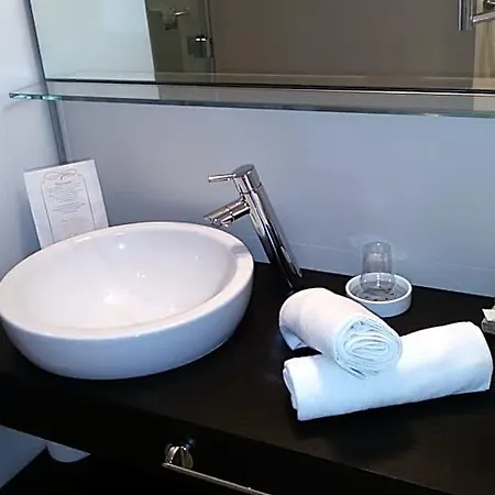 Relais Del Borgo & 4 Stelle Otel Staffolo