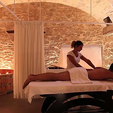 Relais Del Borgo & 4 Stelle Otel Staffolo